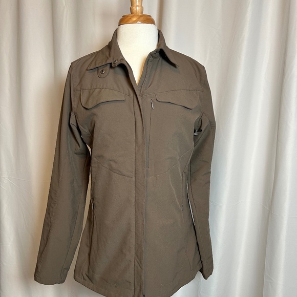 PATAGONIA ARMY GREEN JACKET - LARGE - Picture 1 of 4